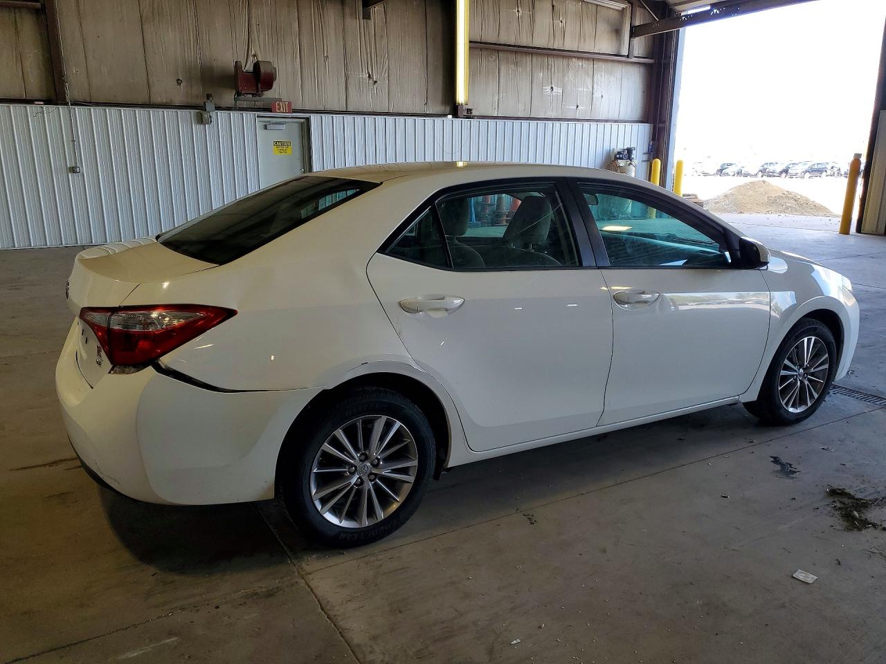 2015 TOYOTA COROLLA