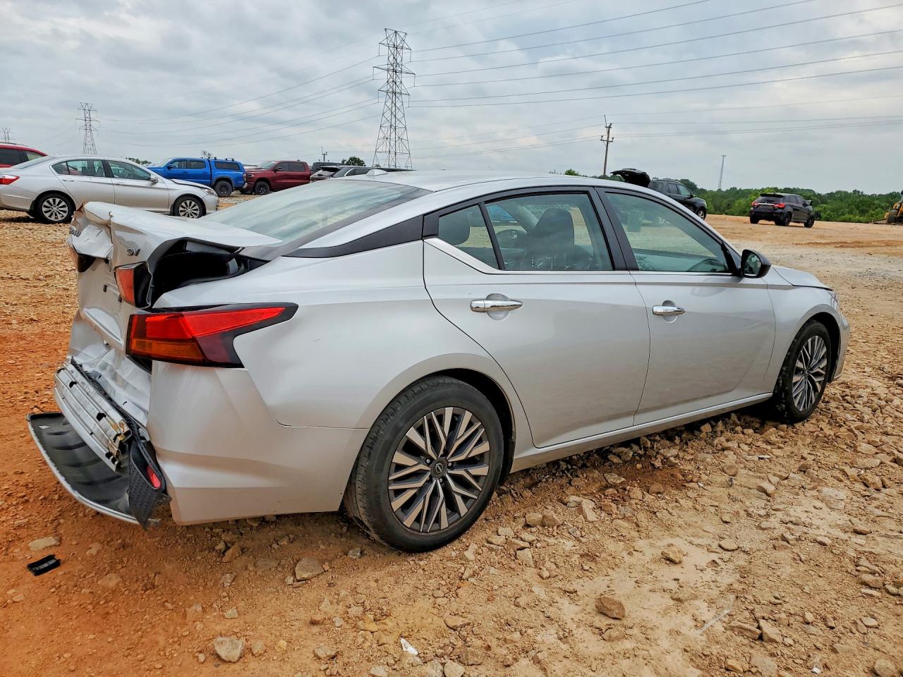 2024 NISSAN ALTIMA
