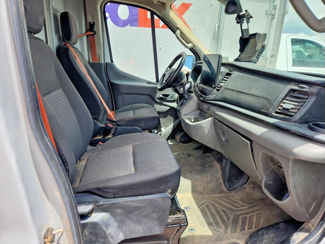 2022 FORD TRANSIT
