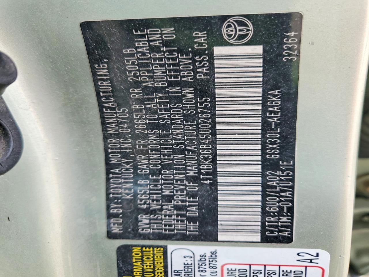 2005 TOYOTA AVALON