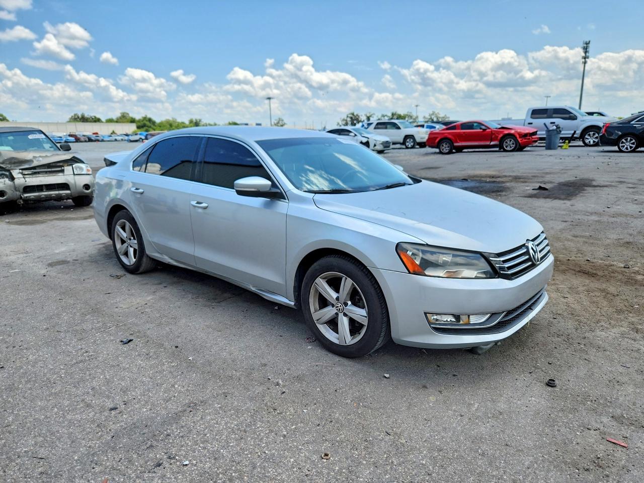 2015 VOLKSWAGEN PASSAT