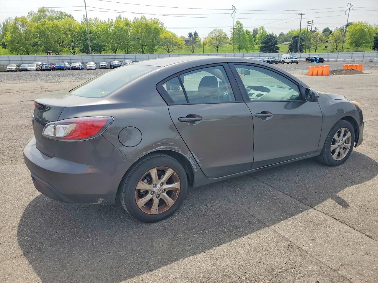 2010 MAZDA 3