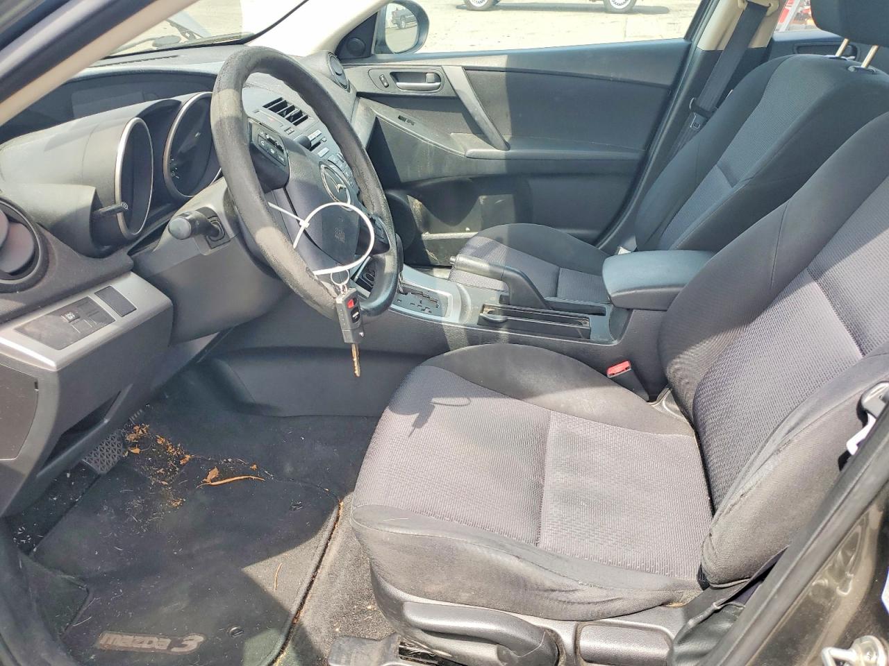 2010 MAZDA 3