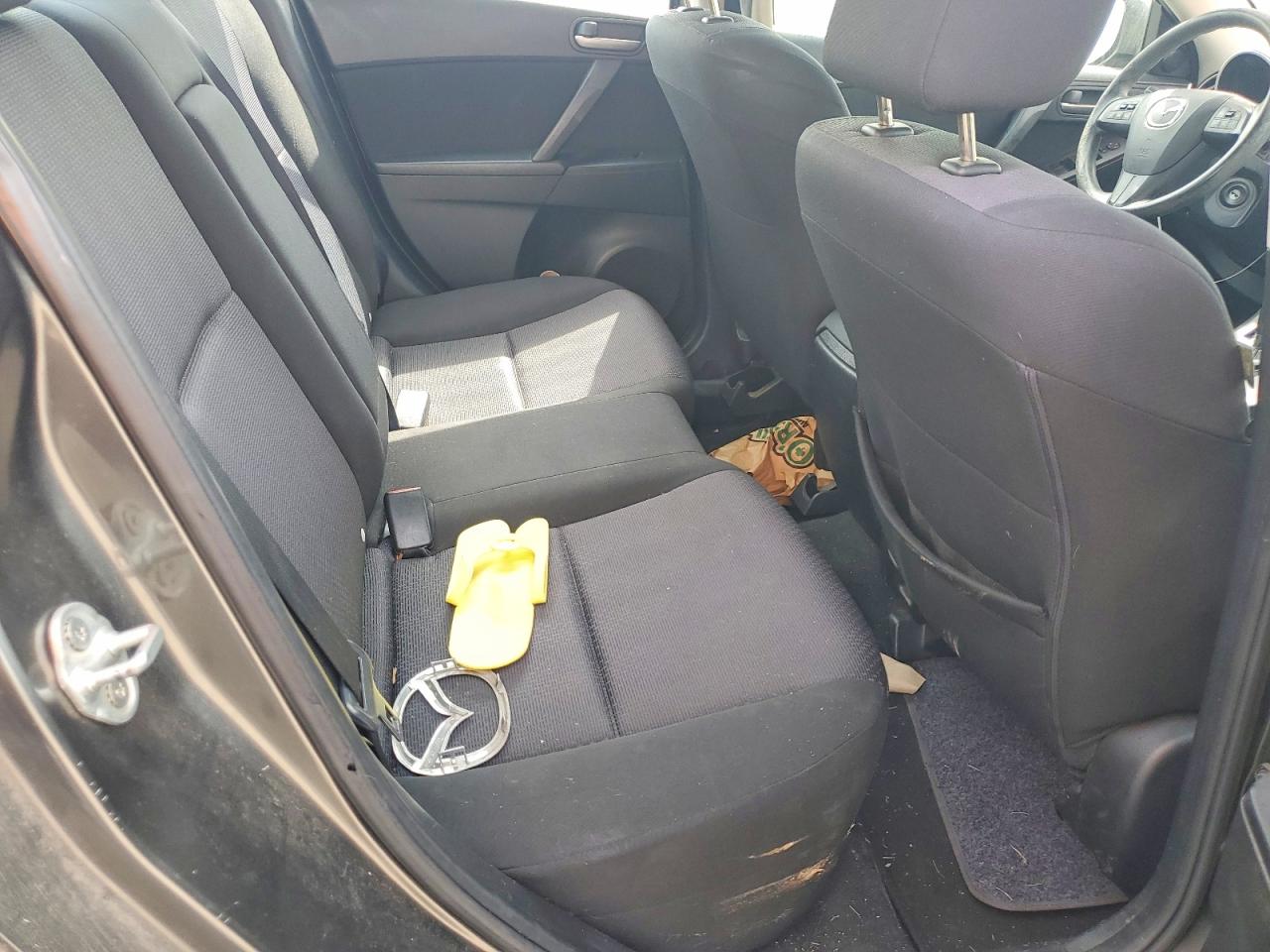 2010 MAZDA 3