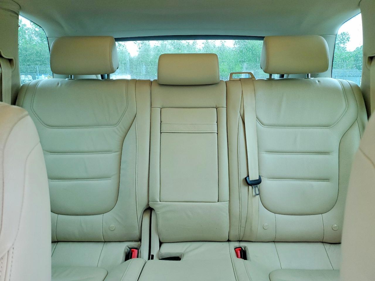 2014 VOLKSWAGEN TOUAREG