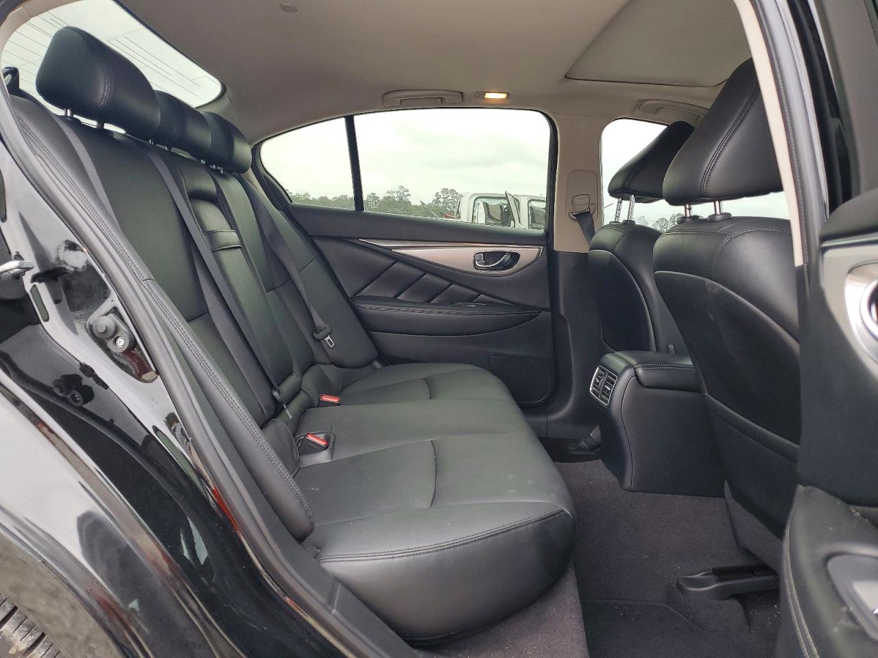 2021 INFINITI Q50