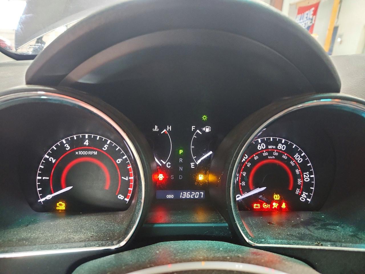 2011 TOYOTA HIGHLANDER