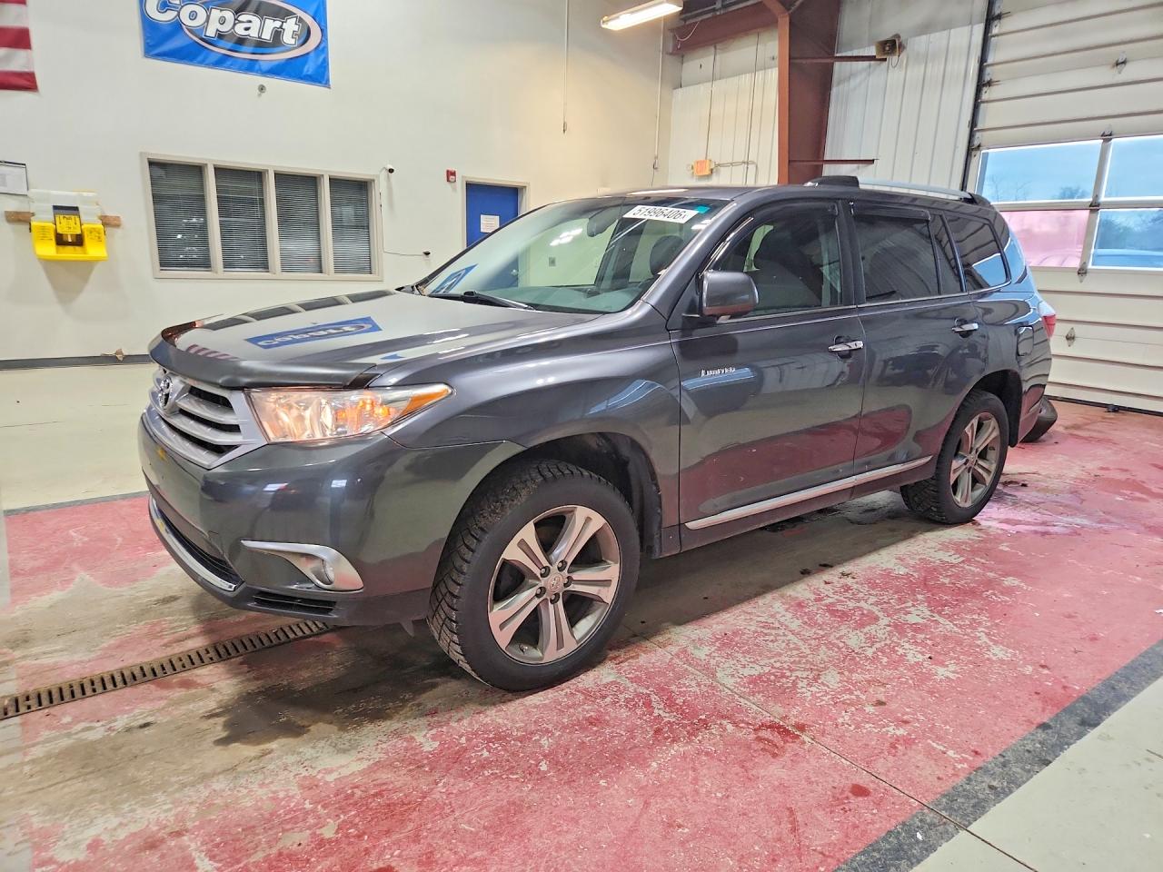 2011 TOYOTA HIGHLANDER
