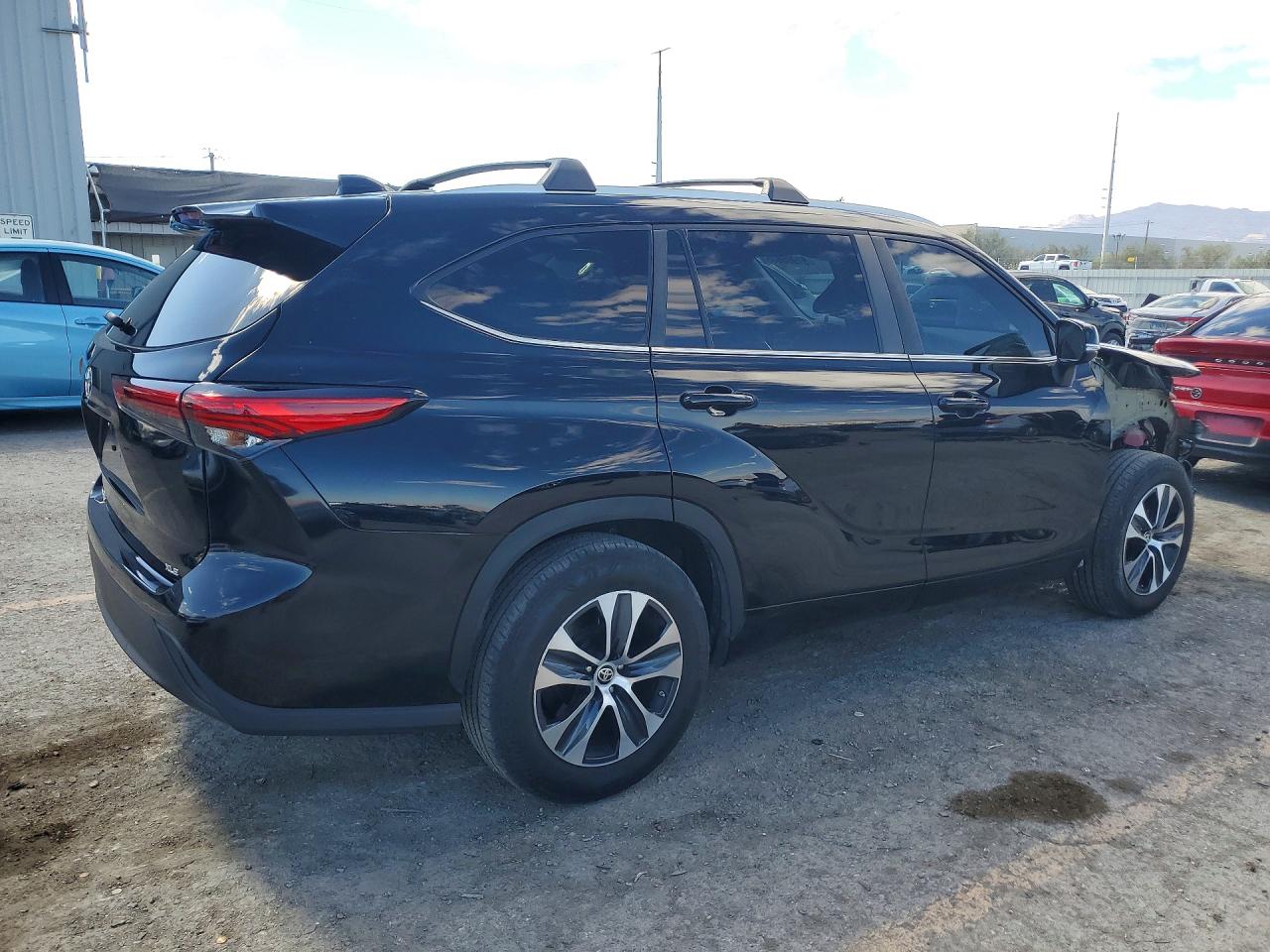 2023 TOYOTA HIGHLANDER