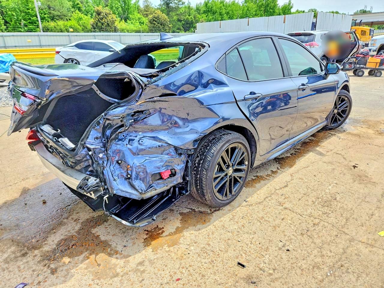 2026 TOYOTA CAMRY