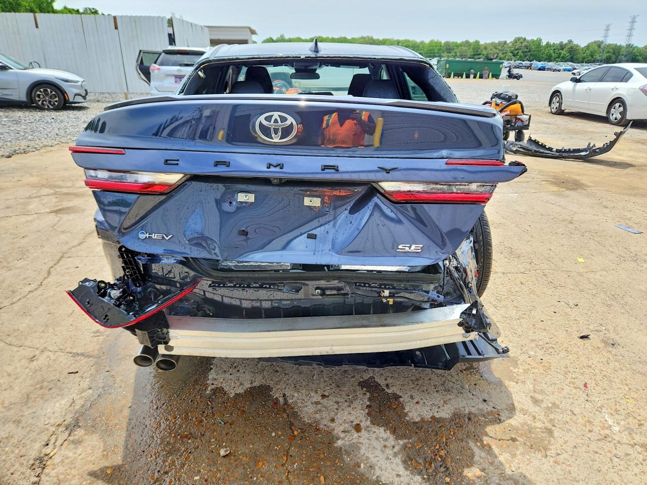 2026 TOYOTA CAMRY