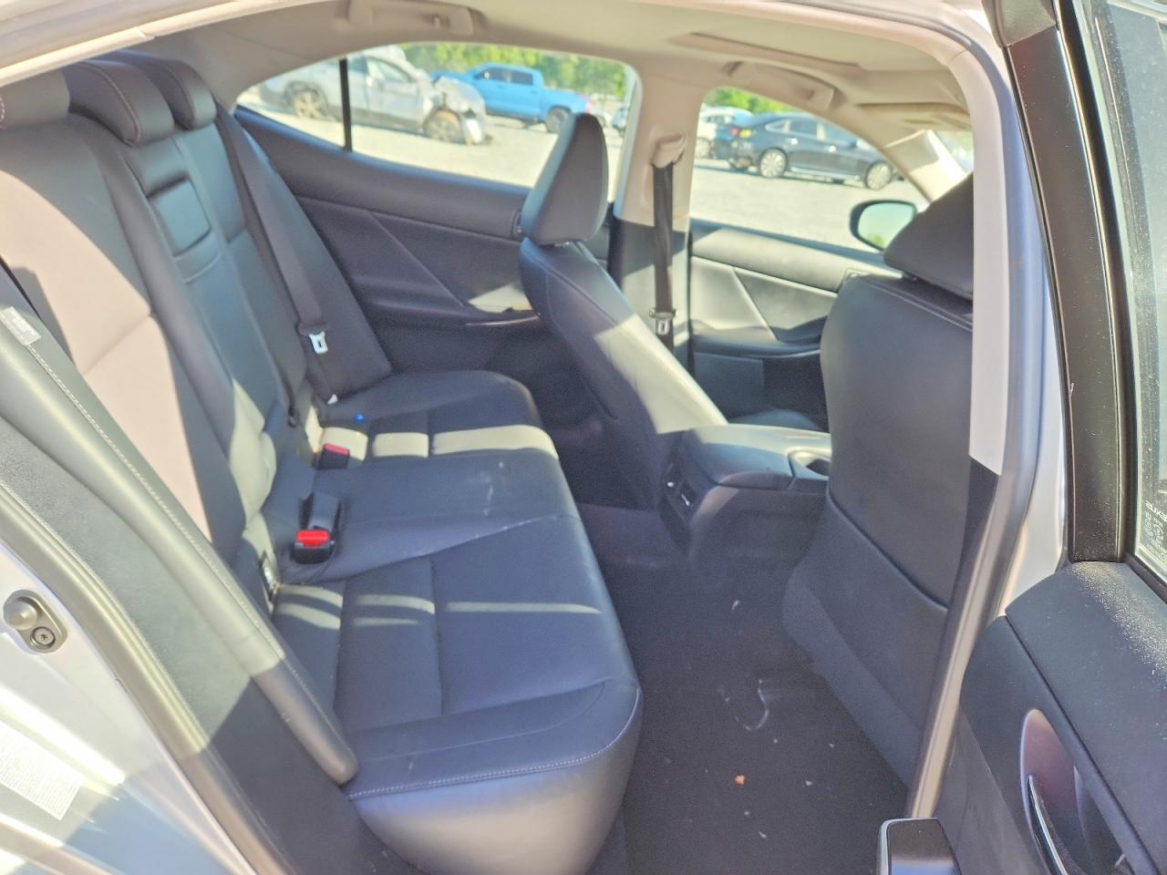 2014 LEXUS IS