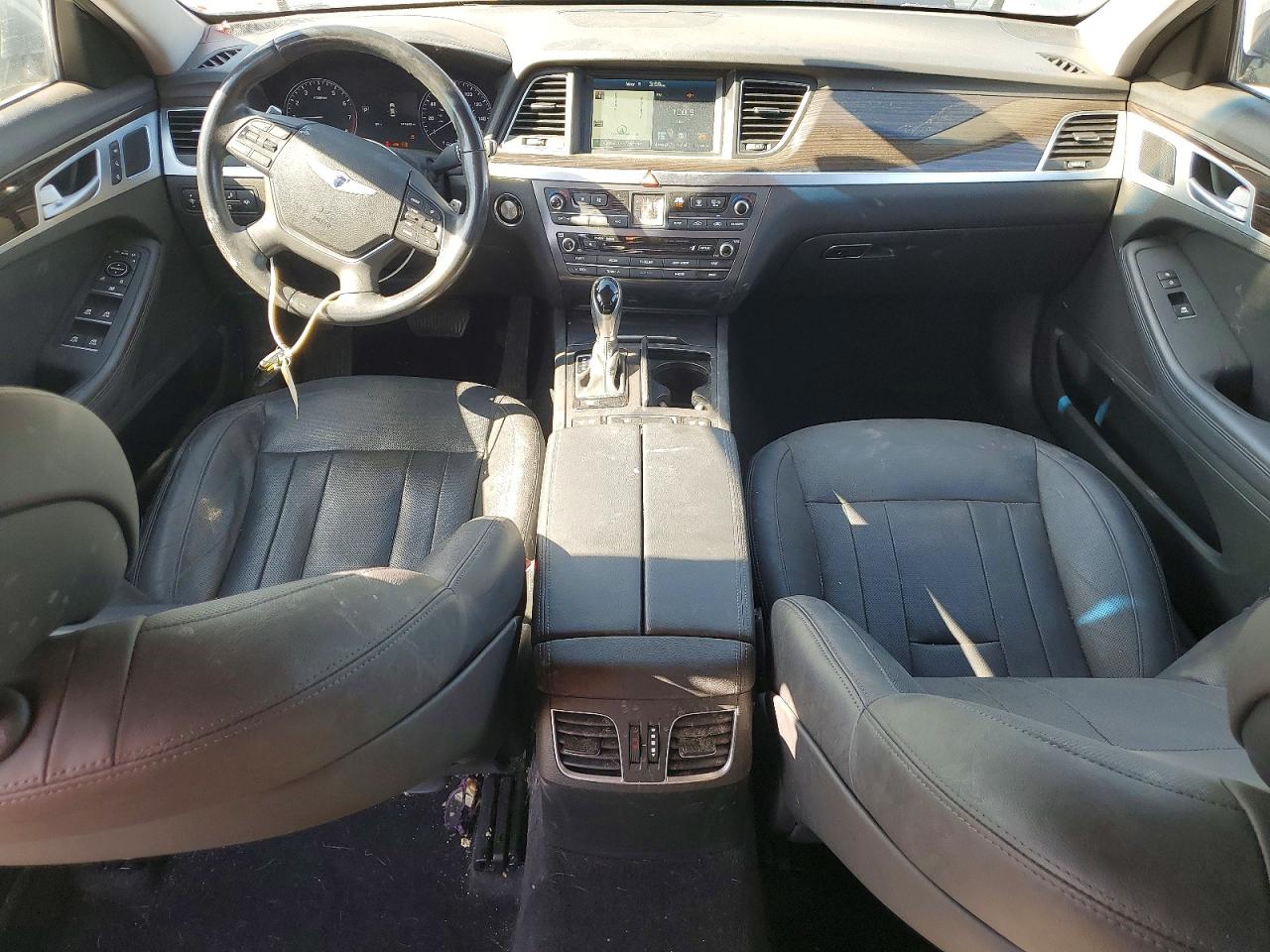 2015 HYUNDAI GENESIS