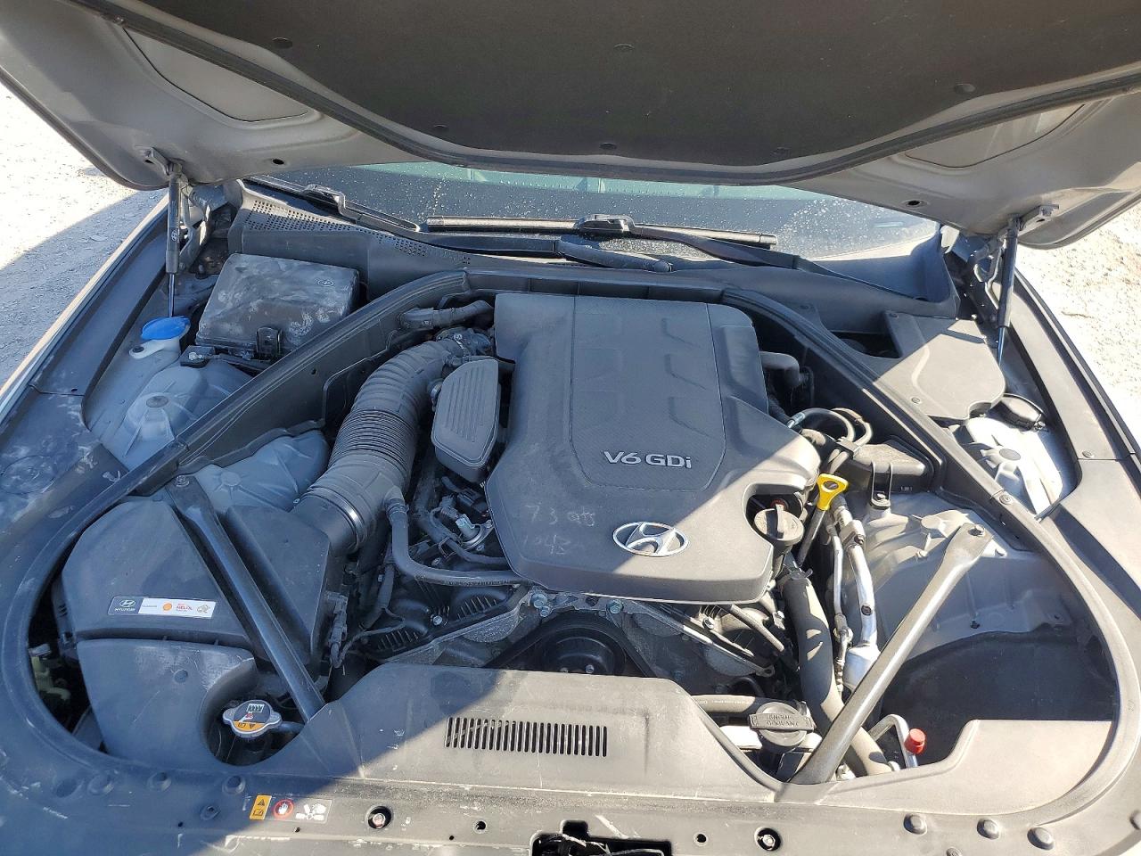 2015 HYUNDAI GENESIS