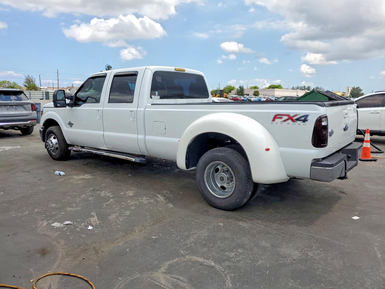 2012 FORD F350