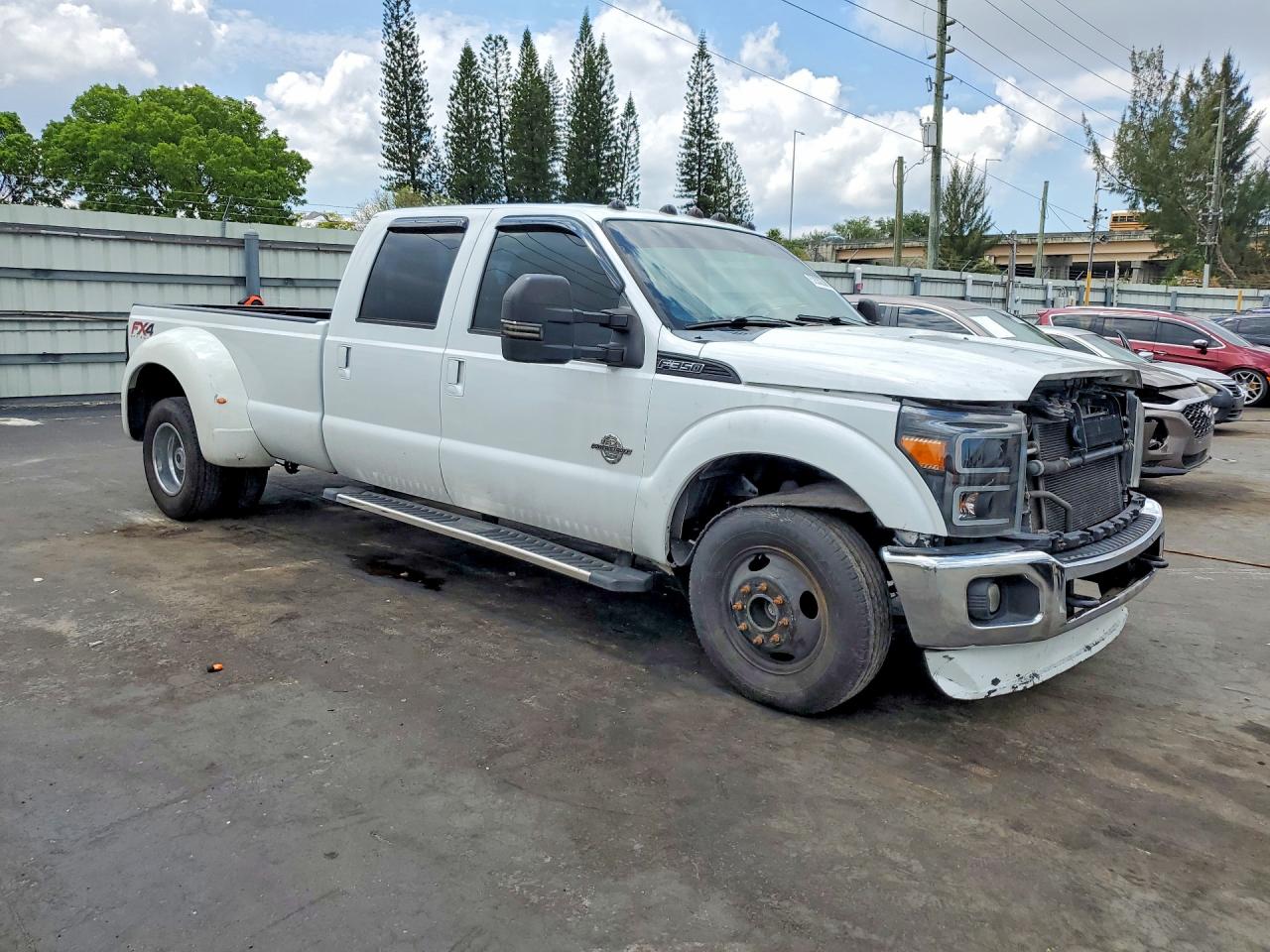 2012 FORD F350