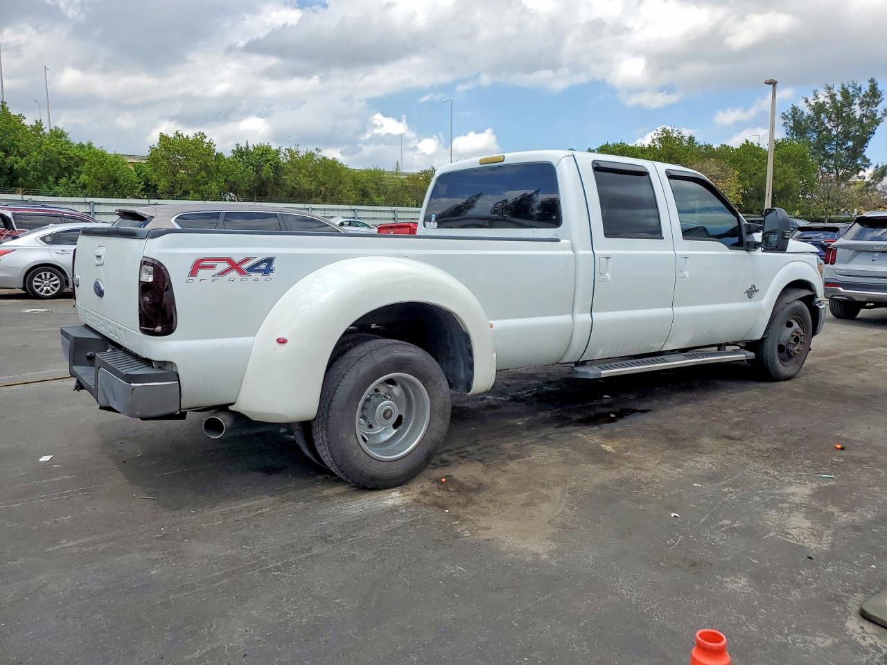 2012 FORD F350