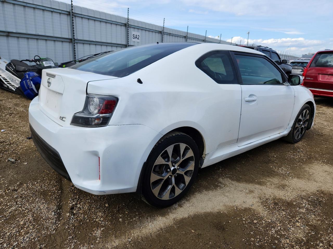 2014 TOYOTA SCION