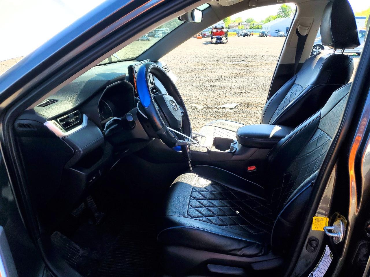 2019 TOYOTA RAV4