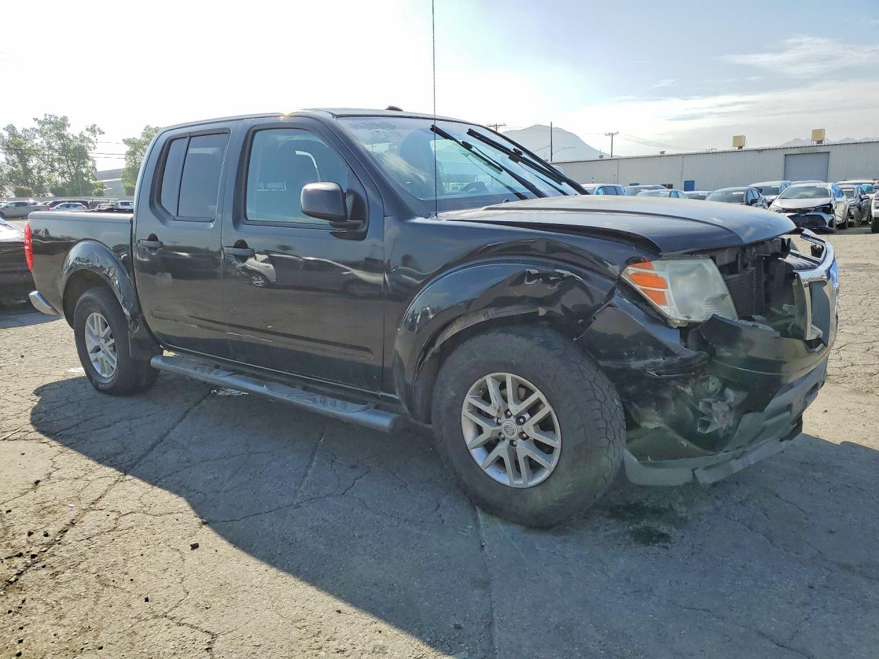 2017 NISSAN FRONTIER