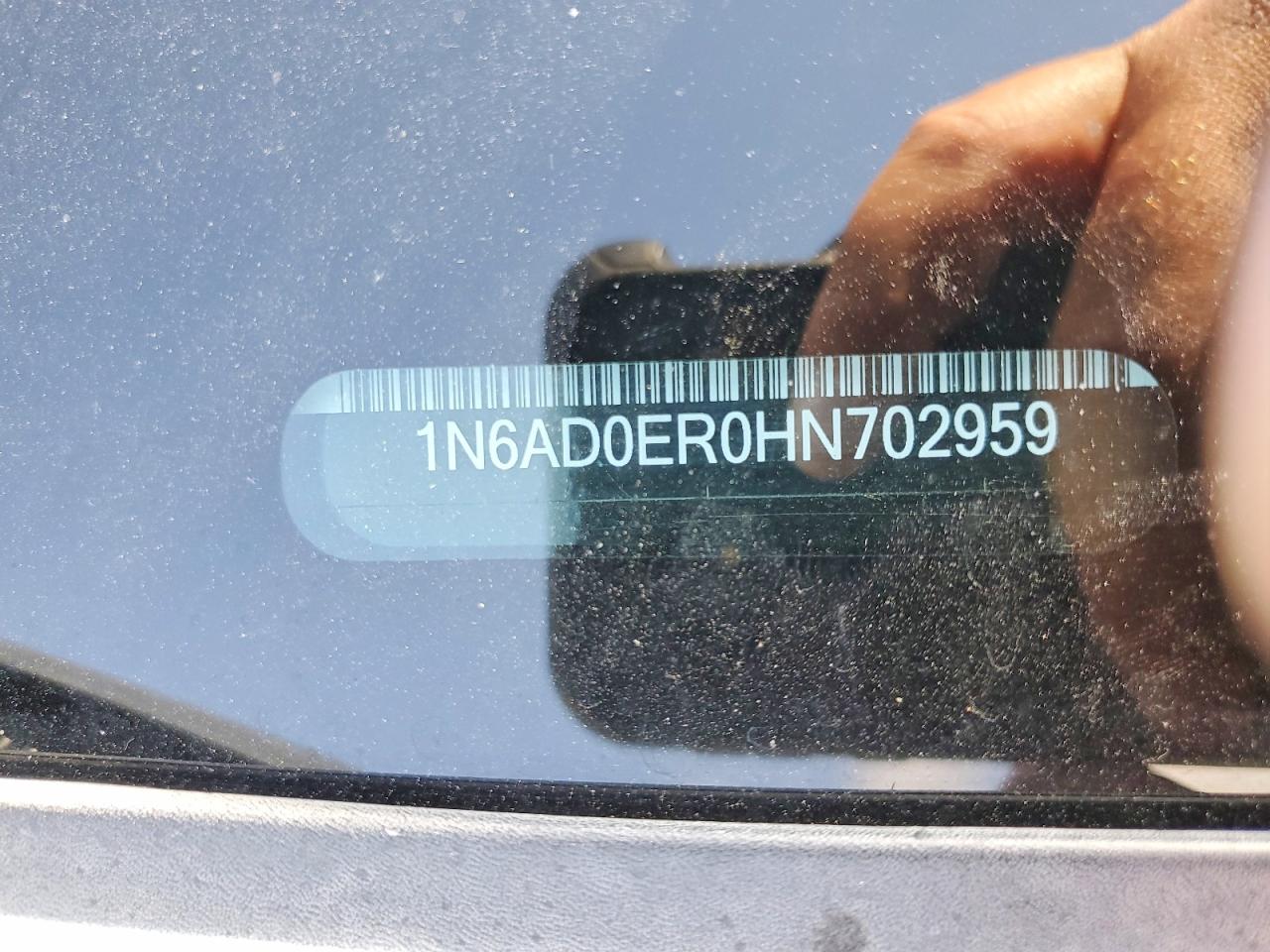 2017 NISSAN FRONTIER