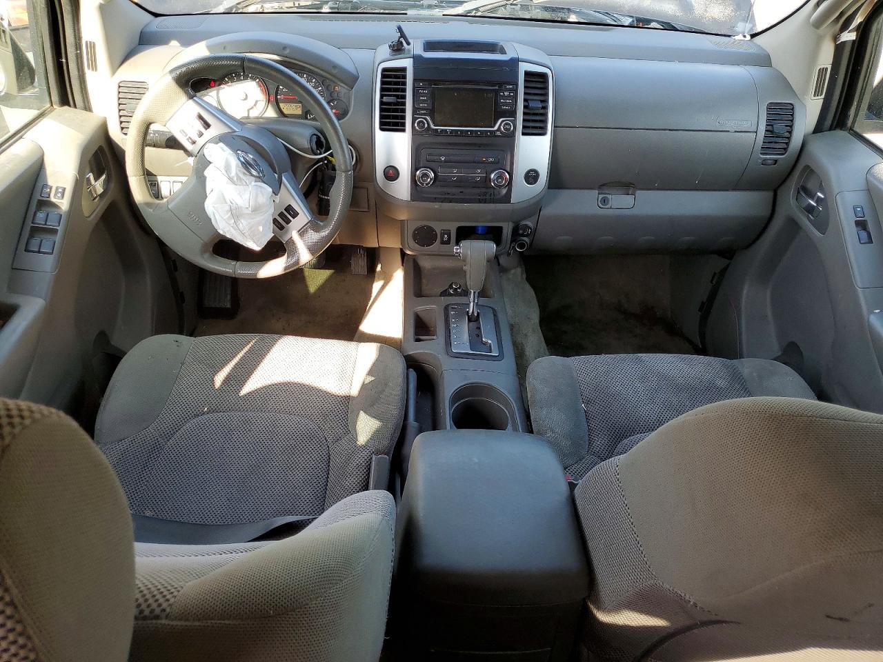 2017 NISSAN FRONTIER