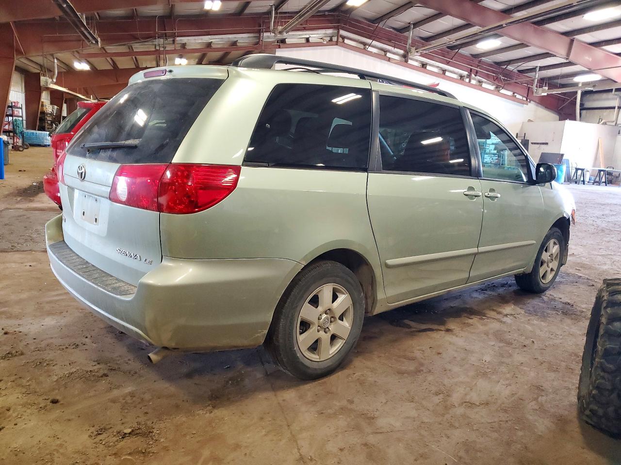 2009 TOYOTA SIENNA
