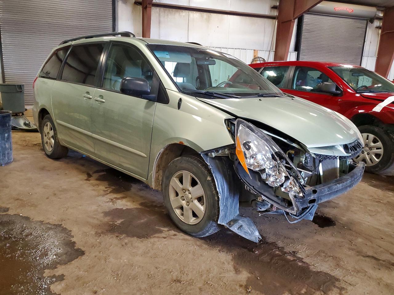 2009 TOYOTA SIENNA