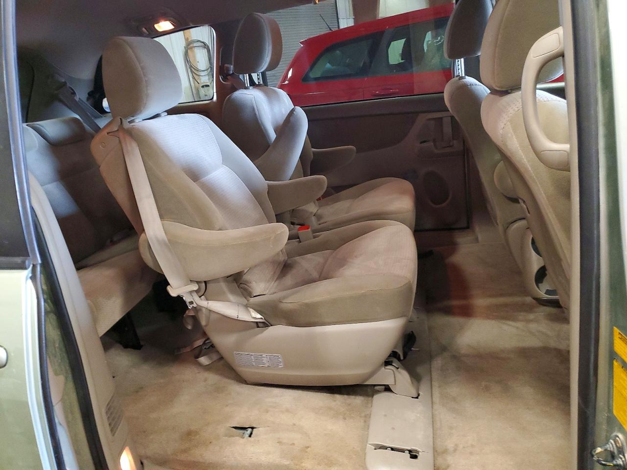 2009 TOYOTA SIENNA