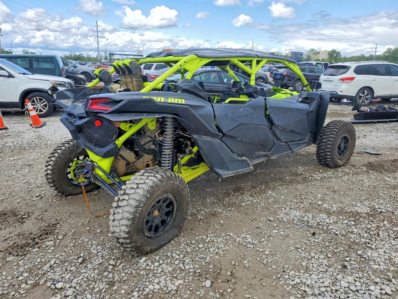 2021 CAN-AM SIDEBYSIDE