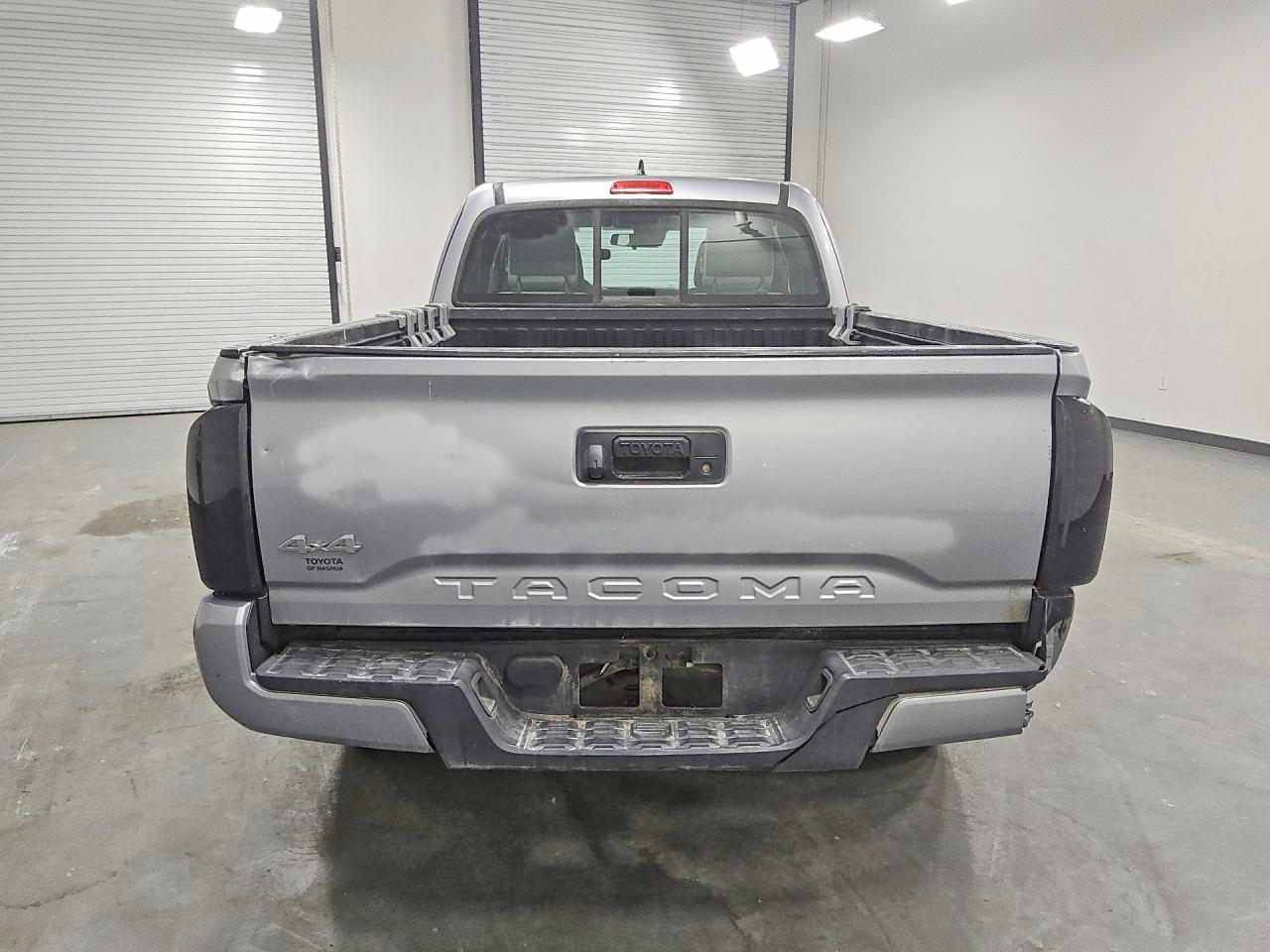 2018 TOYOTA TACOMA SR