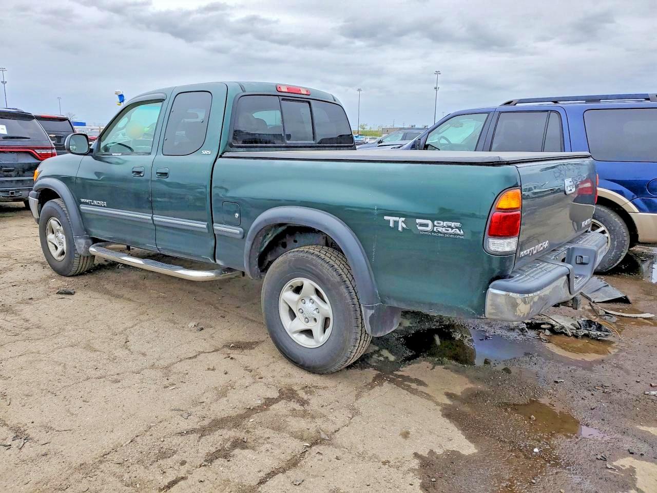 2000 TOYOTA TUNDRA