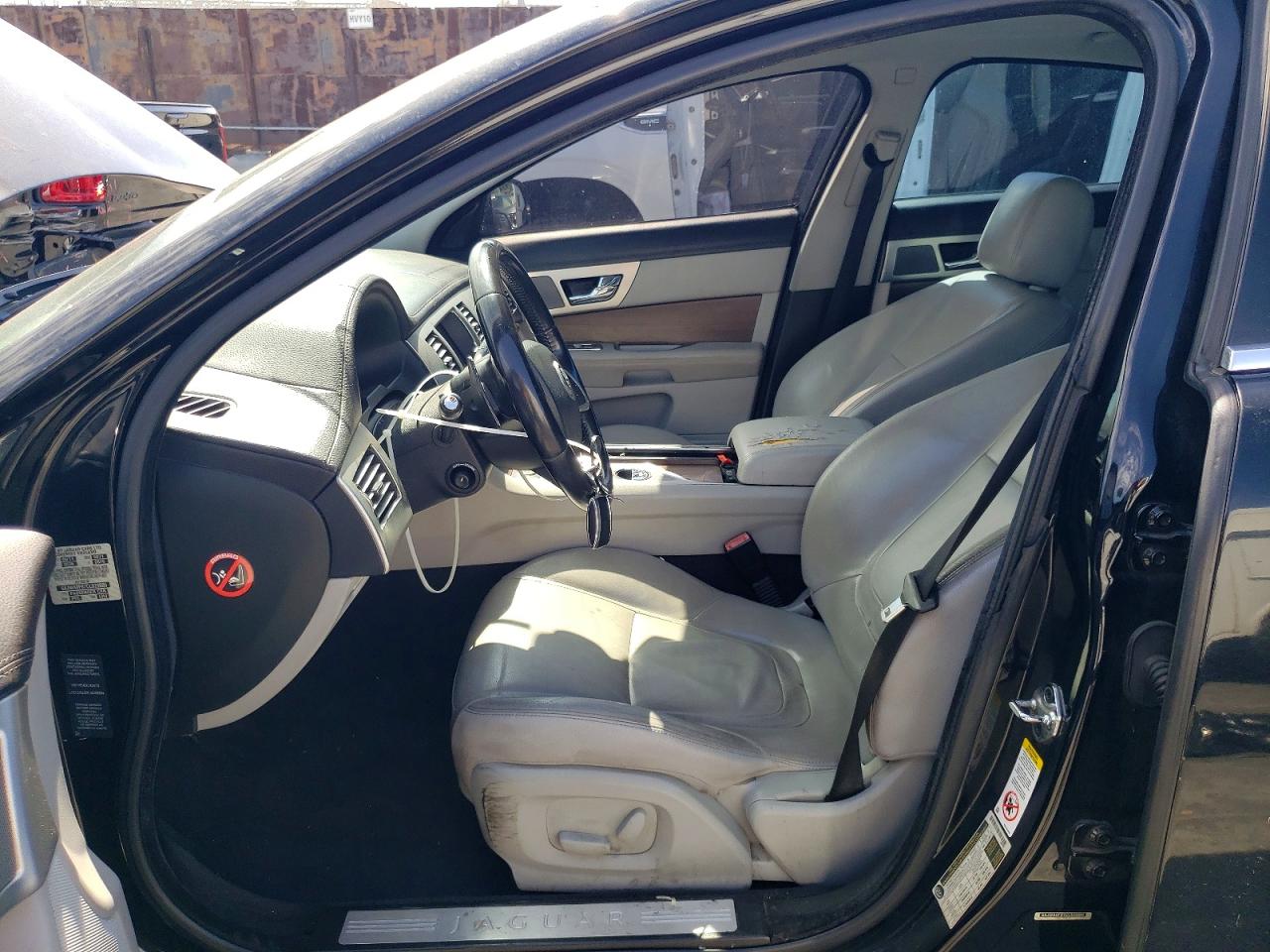 2012 JAGUAR XF