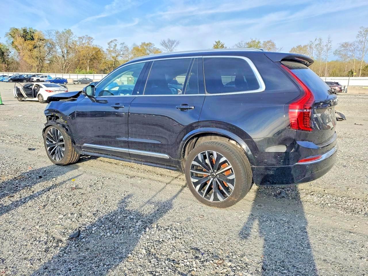 2025 VOLVO XC90