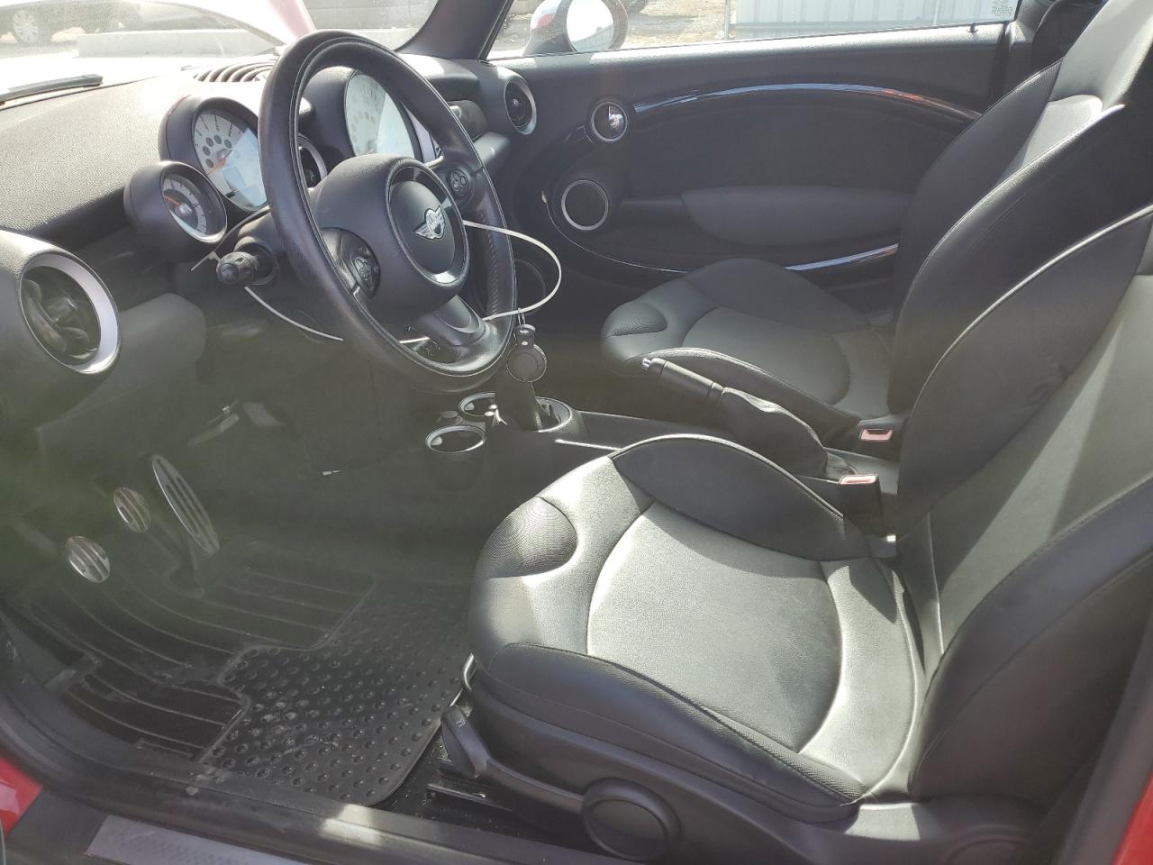 2011 MINI COOPER