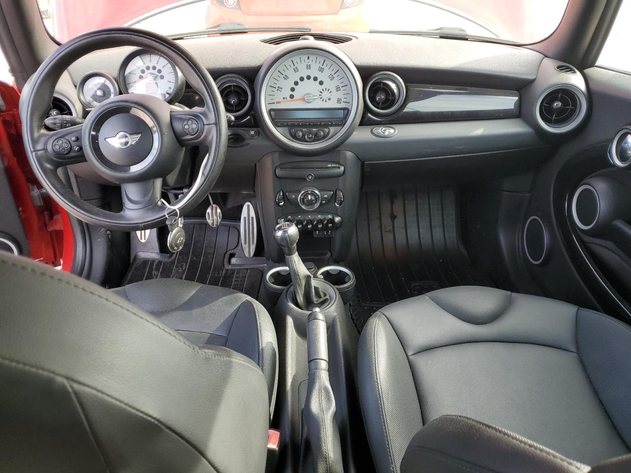 2011 MINI COOPER