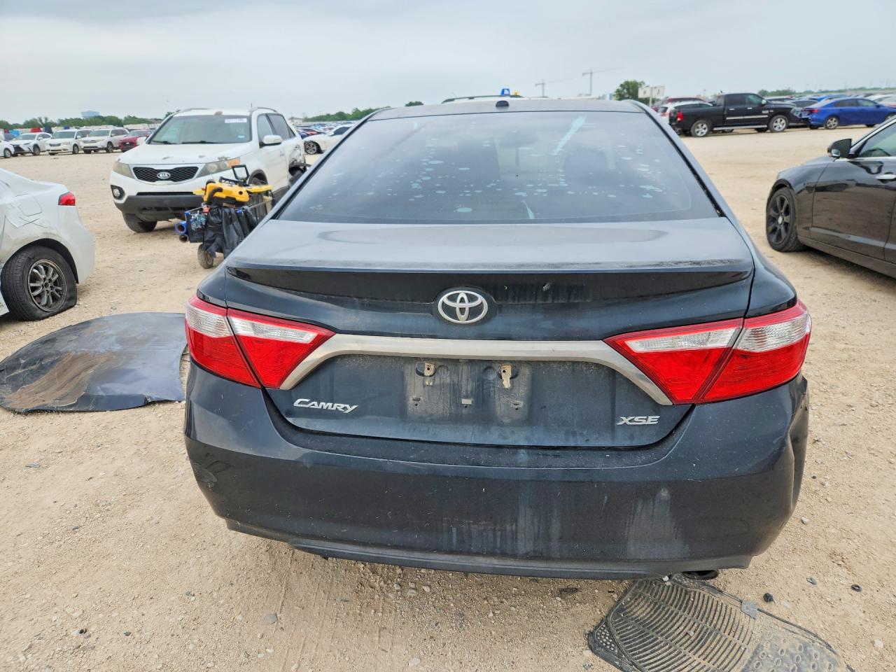 2017 TOYOTA CAMRY