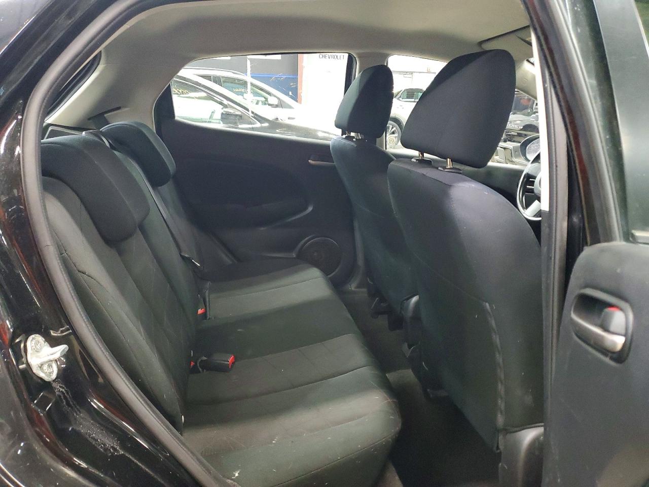 2013 MAZDA 2