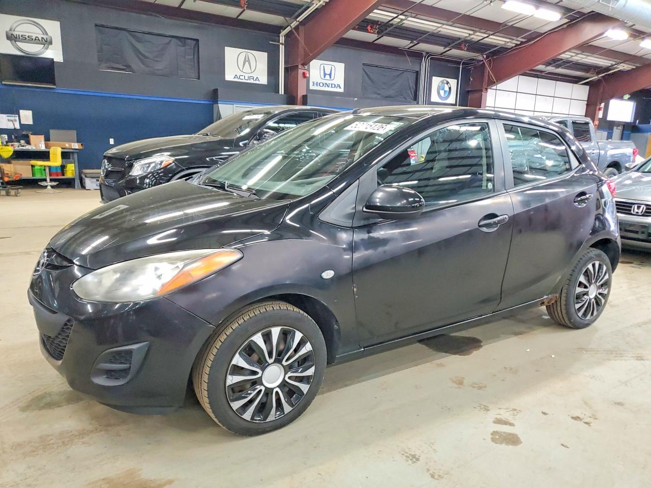 2013 MAZDA 2