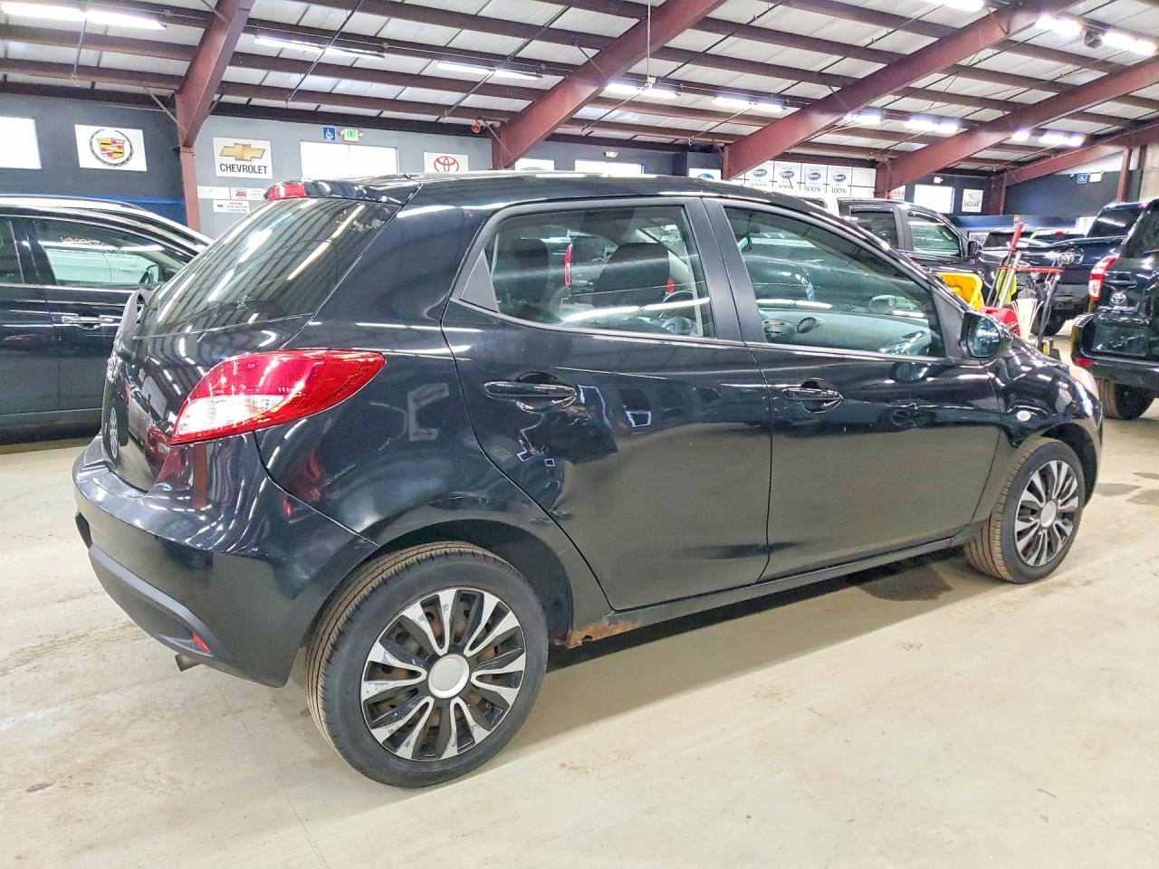 2013 MAZDA 2