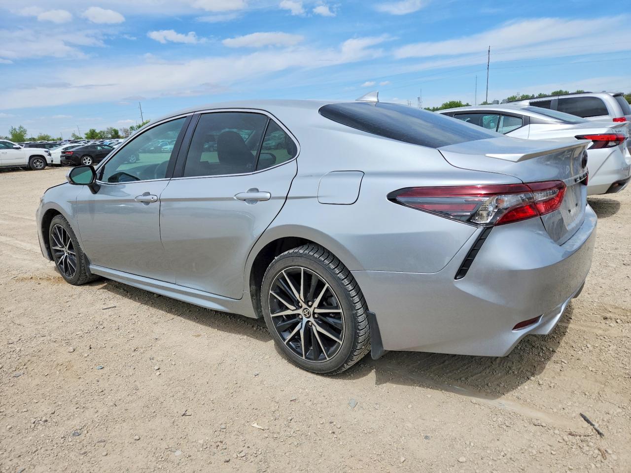 2024 TOYOTA CAMRY