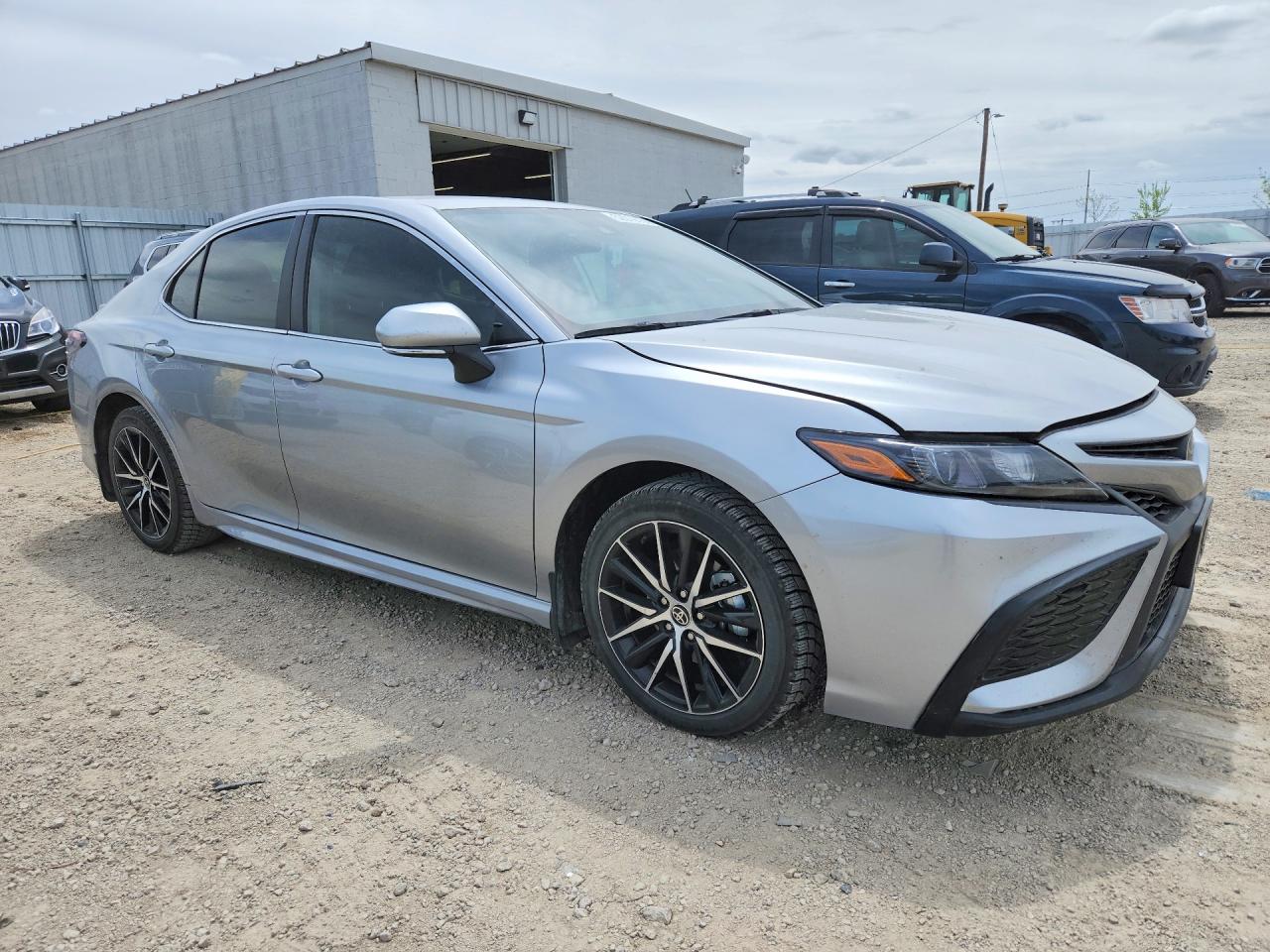 2024 TOYOTA CAMRY