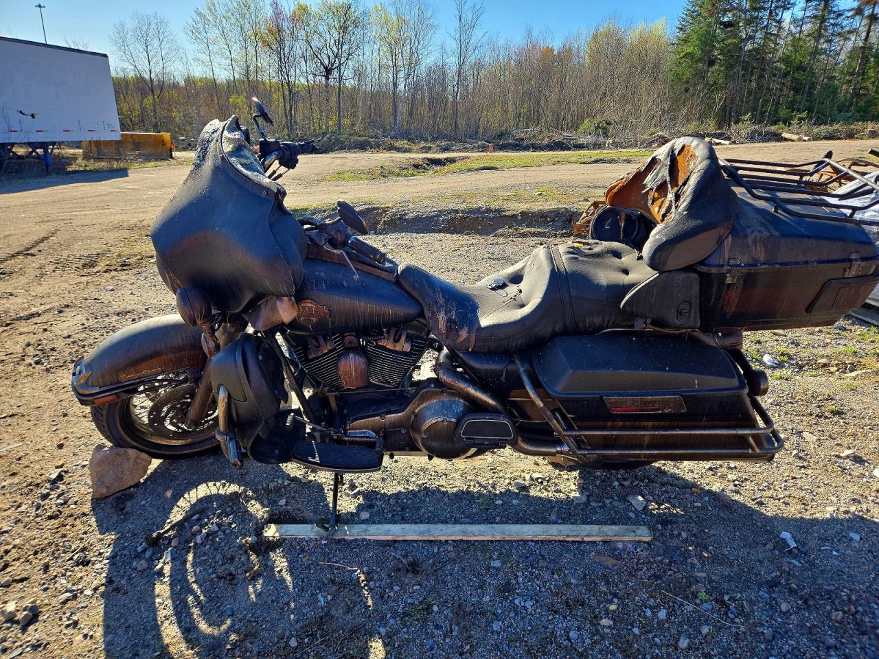 2006 HARLEY DAVIDSON FL