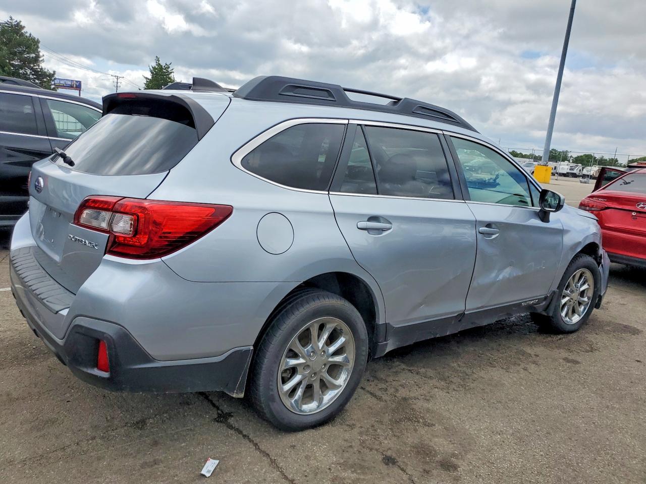 2019 SUBARU OUTBACK