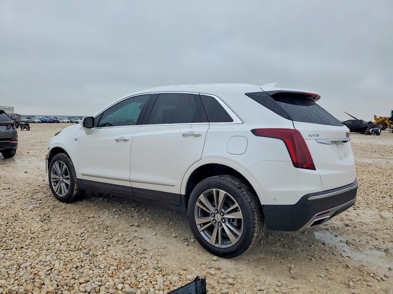 2025 CADILLAC XT5