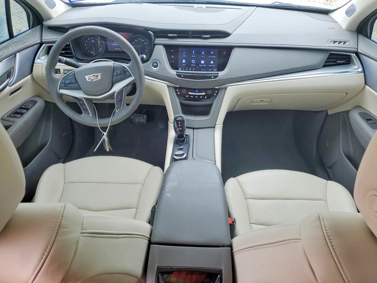2025 CADILLAC XT5