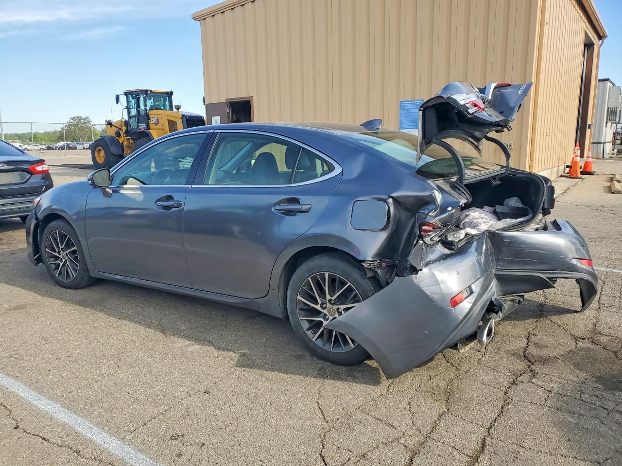 2016 LEXUS ES350