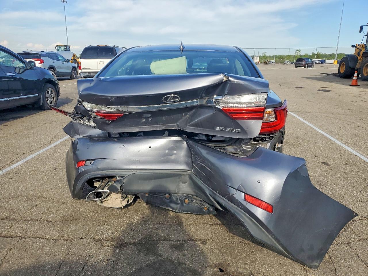 2016 LEXUS ES350
