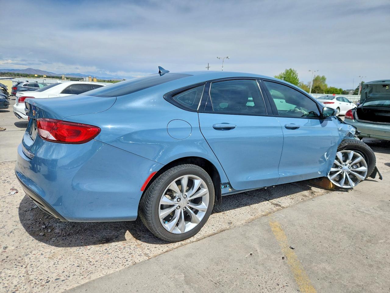 2015 CHRYSLER 200