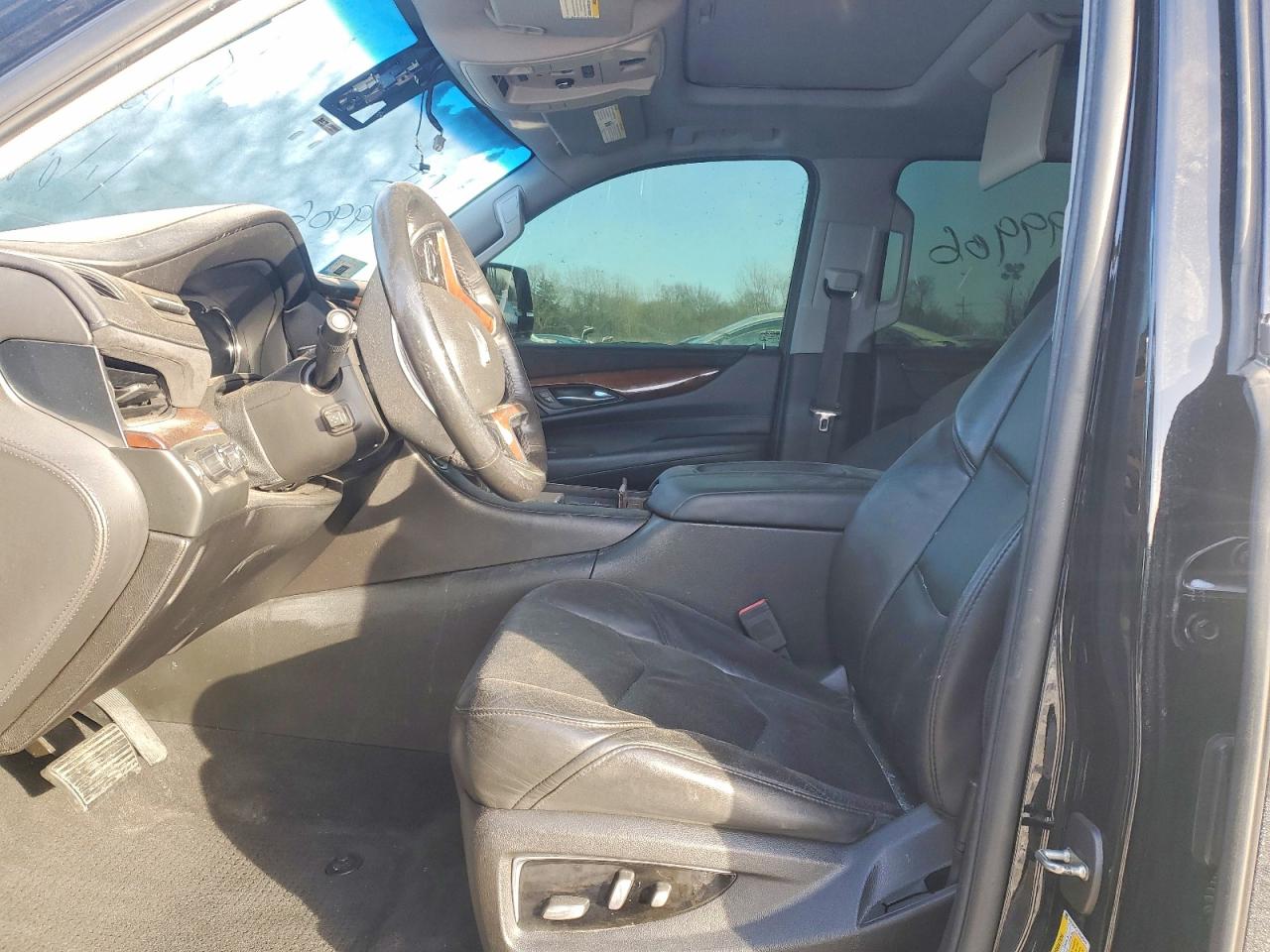 2018 CADILLAC ESCALADE